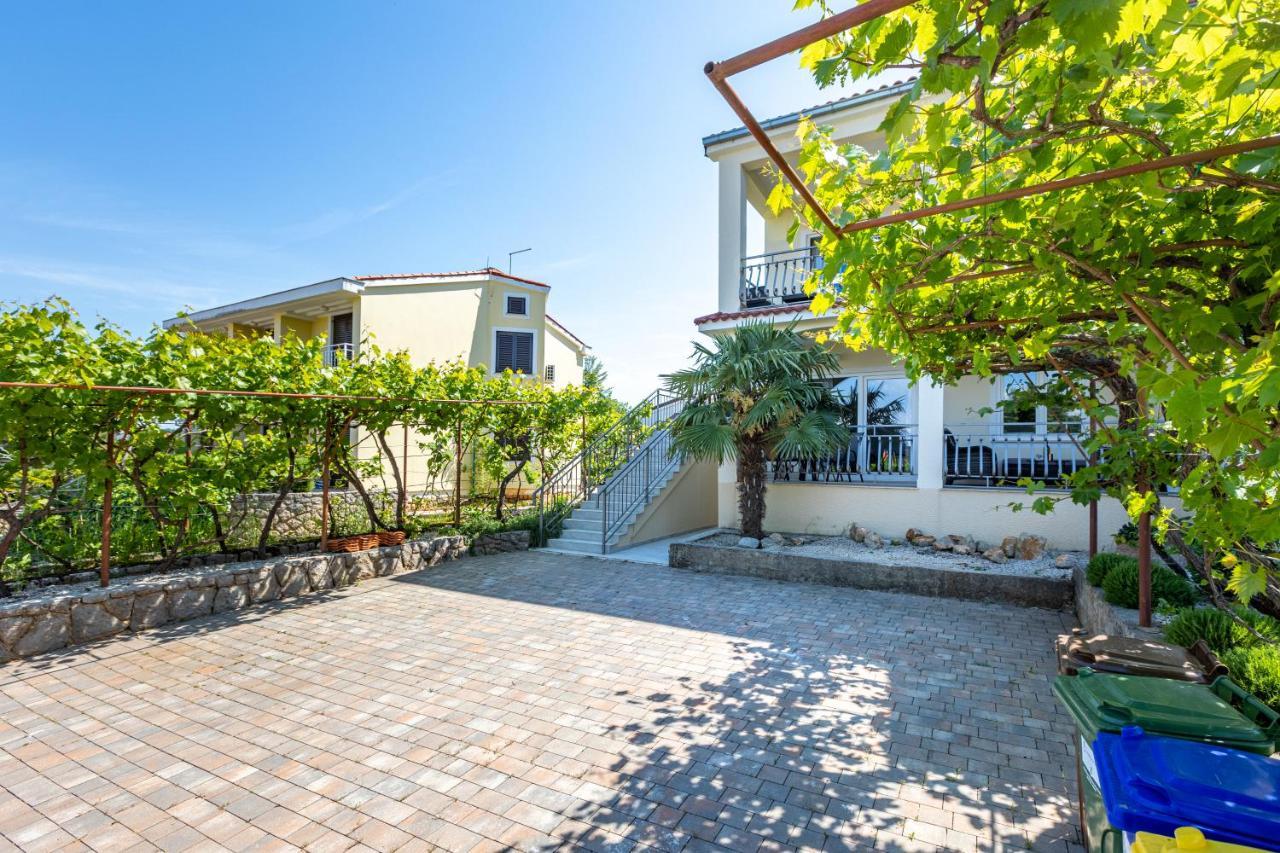 ונטאצ'יצ'י Apartment Ana מראה חיצוני תמונה